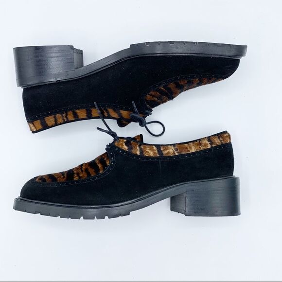 STUART WEITZMAN Black Suede and Animal Print Calf-hair Lug Sole Tie‎ Oxfords EUC - Picture 6 of 16